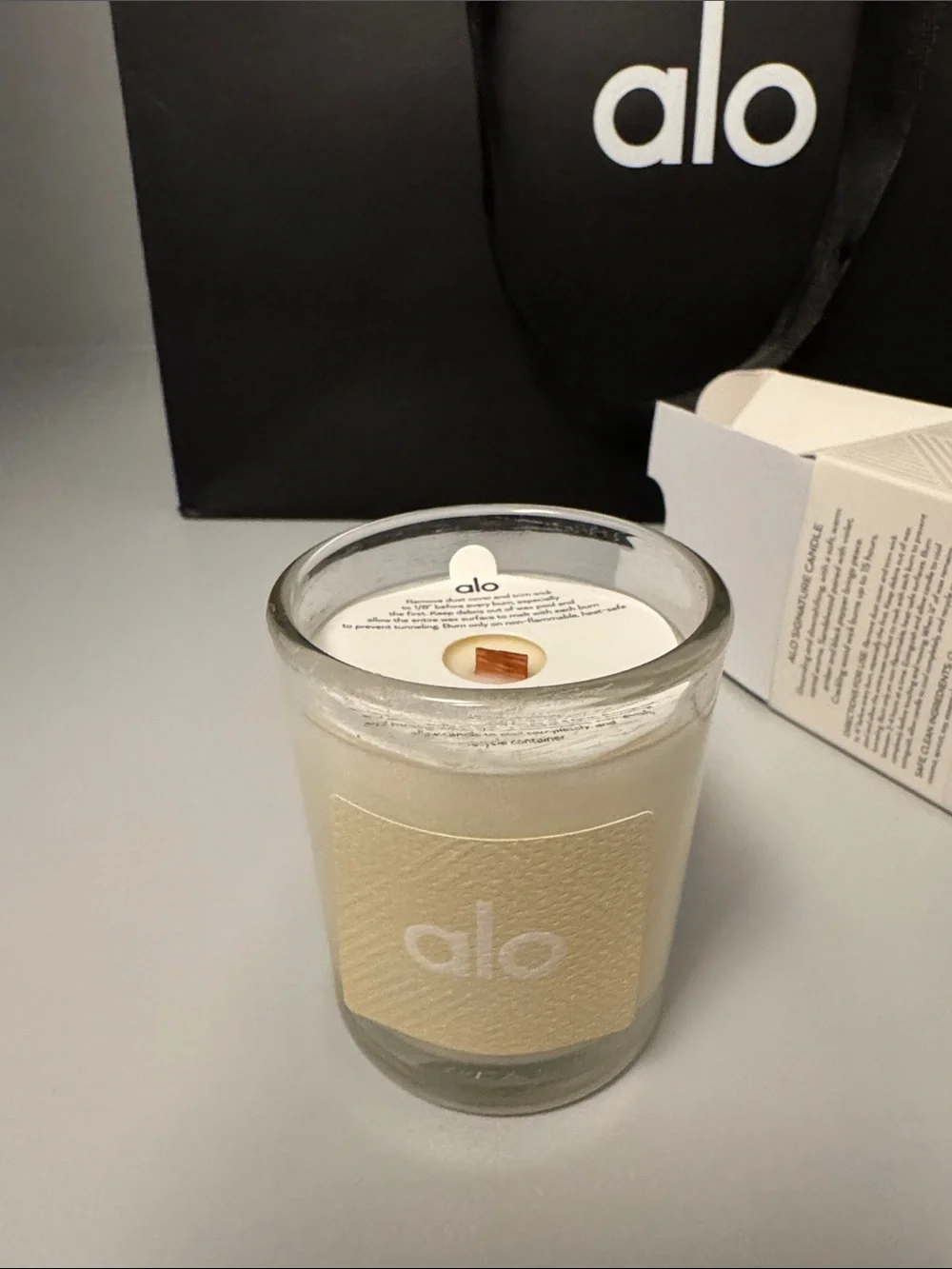 NEW! Alo Signature Candle, Magnesium Reset Spray and Gift Bag! Clean Wellness!